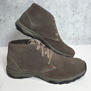 Eddie Bauer M.Travex Departure Chukka Shoes Fossil Mens Size 9 Suede Casual